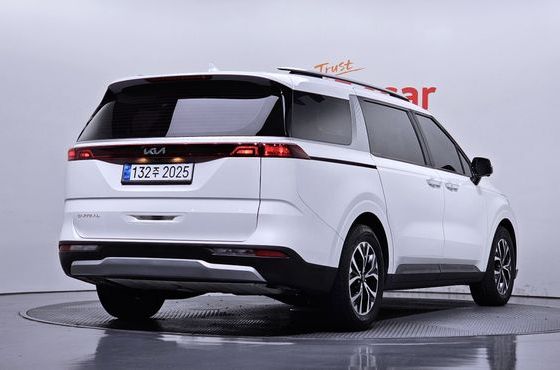 Kia Carnival Diesel 9-Seater Prestige — пробег 132 975 км — фото 2 из 5
