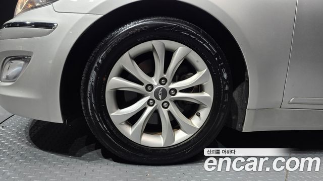 Hyundai Genesis из Кореи Encar