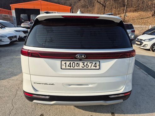 Kia Carnival Diesel 9-Seater Prestige — пробег 117 000 км — фото 4 из 5