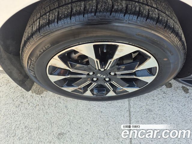 Kia Carnival Diesel 9-Seater Prestige — пробег 117 000 км — фото 5 из 5