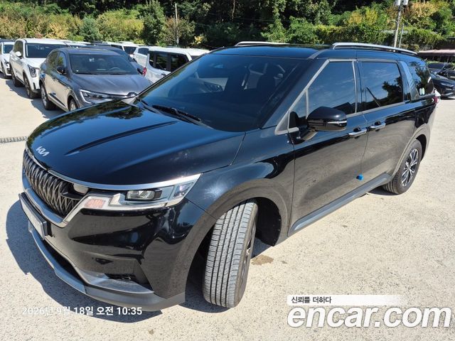 Kia Carnival Diesel 9-Seater Noblesse — пробег 125 000 км — фото 1 из 5