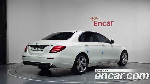 Mercedes-Benz E-Class из Кореи Encar