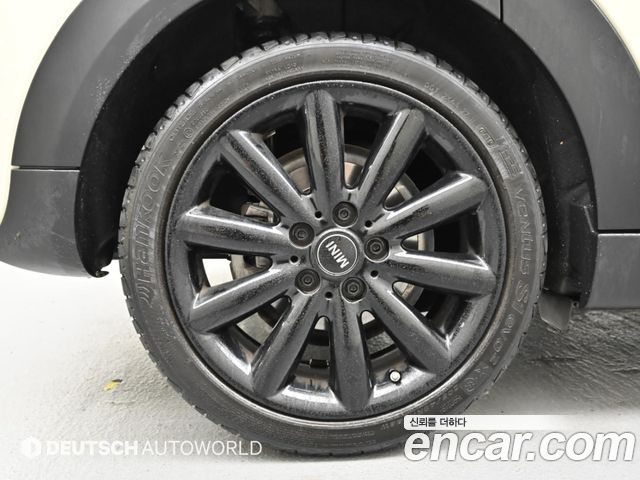 Mini Cooper 5Door Standard 3rd — пробег 31 247 км — фото 5 из 5