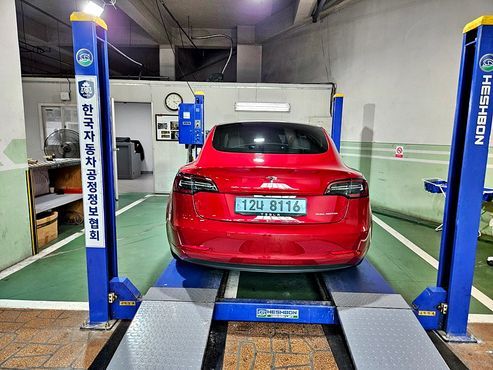 Tesla Model 3 Long Range AWD — пробег 73 609 км — фото 4 из 5