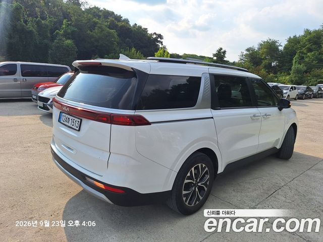 Kia Carnival Diesel 9-Seater Prestige — пробег 82 000 км — фото 2 из 5