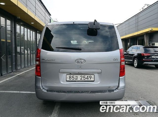 Hyundai Starex 5-Seater VAN CVX Premium — пробег 171 804 км — фото 4 из 5
