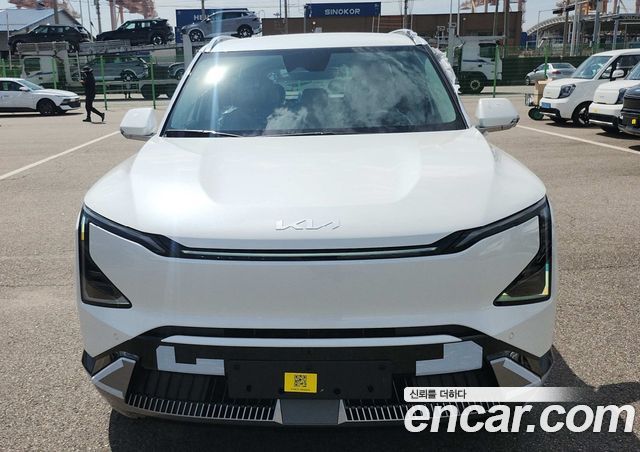 Kia EV5 Long Range 2WD Earth — пробег 1 км — фото 1 из 5