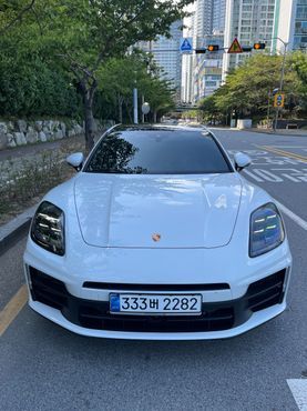 Porsche Panamera 2.9 AWD E-Hybrid — пробег 4 000 км — фото 1 из 5