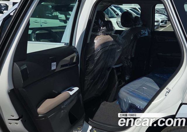 Kia EV5 Long Range 2WD Earth — пробег 1 км — фото 4 из 5
