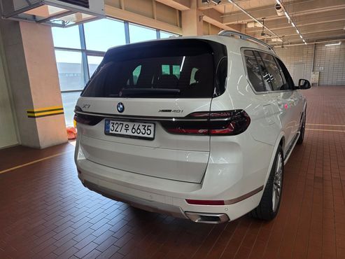BMW X7 xDrive 40i Design Pure Excellence 6-Seater — пробег 5 286 км — фото 4 из 5