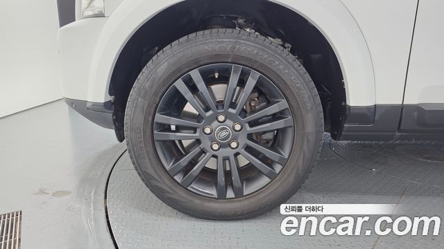 Land Rover Discovery 3.0 SDV6 HSE — пробег 104 991 км — фото 5 из 5