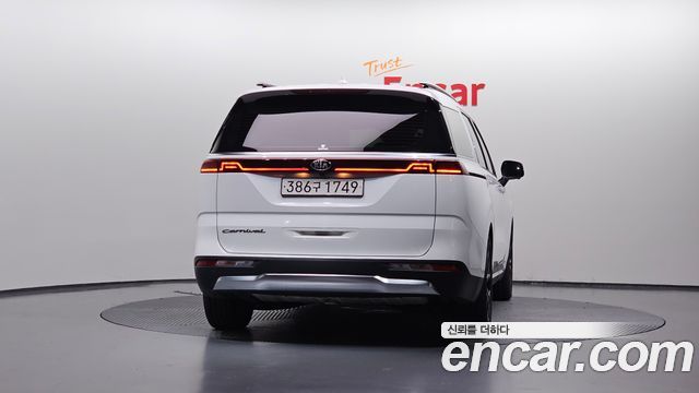 Kia Carnival из Кореи Encar