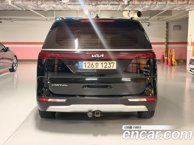 Kia Carnival Diesel 9-Seater Prestige — пробег 67 394 км — фото 4 из 5