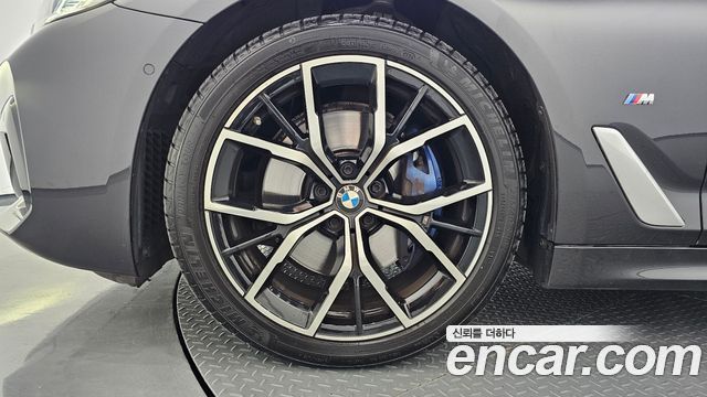 BMW 5-Series 530i xDrive M Sport Package — пробег 54 385 км — фото 5 из 5