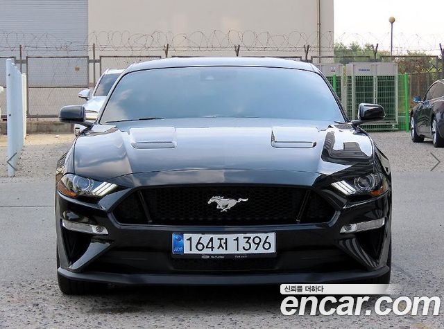 Ford Mustang GT Coupe — пробег 111 020 км — фото 1 из 5