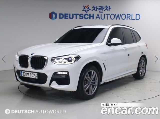 BMW X3 xDrive 30e M Sport — пробег 61 239 км — фото 1 из 4