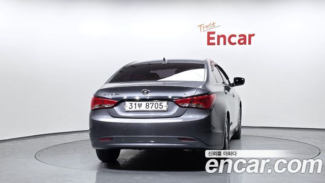 Hyundai Sonata LPI Premium — пробег 140 133 км — фото 4 из 5