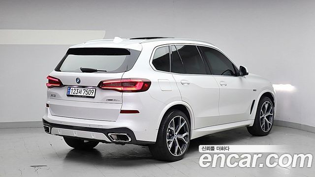 BMW X5 xDrive 45e M Sport — пробег 63 217 км — фото 3 из 5
