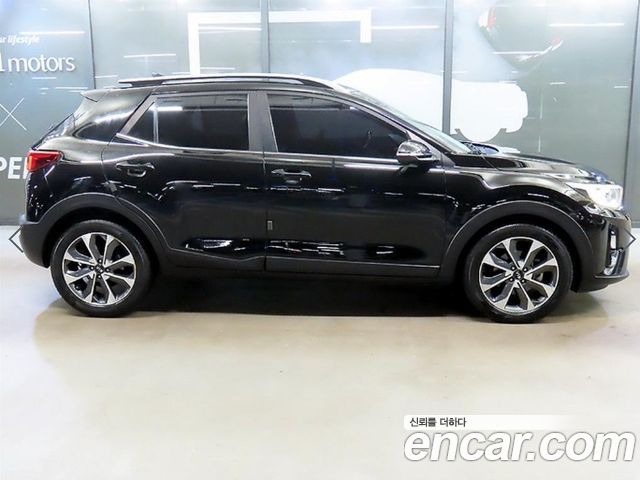 Kia Stonic Diesel 1.6 Prestige — пробег 164 609 км — фото 3 из 5