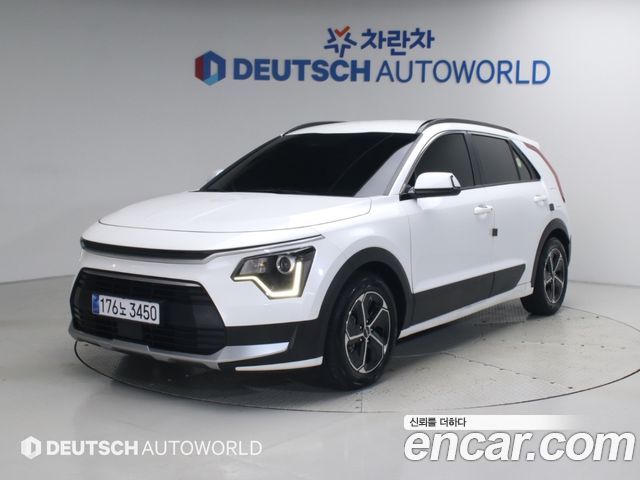 Kia Niro Prestige — пробег 132 798 км — фото 2 из 5