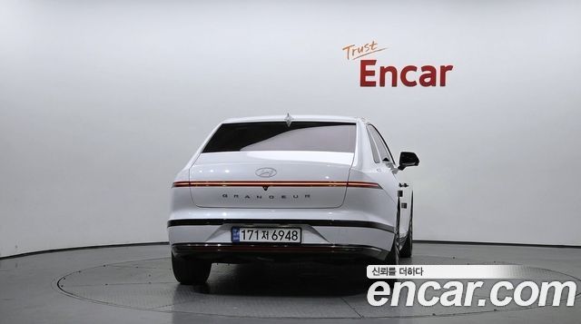 Hyundai Grandeur Calligraphy — пробег 48 200 км — фото 4 из 5
