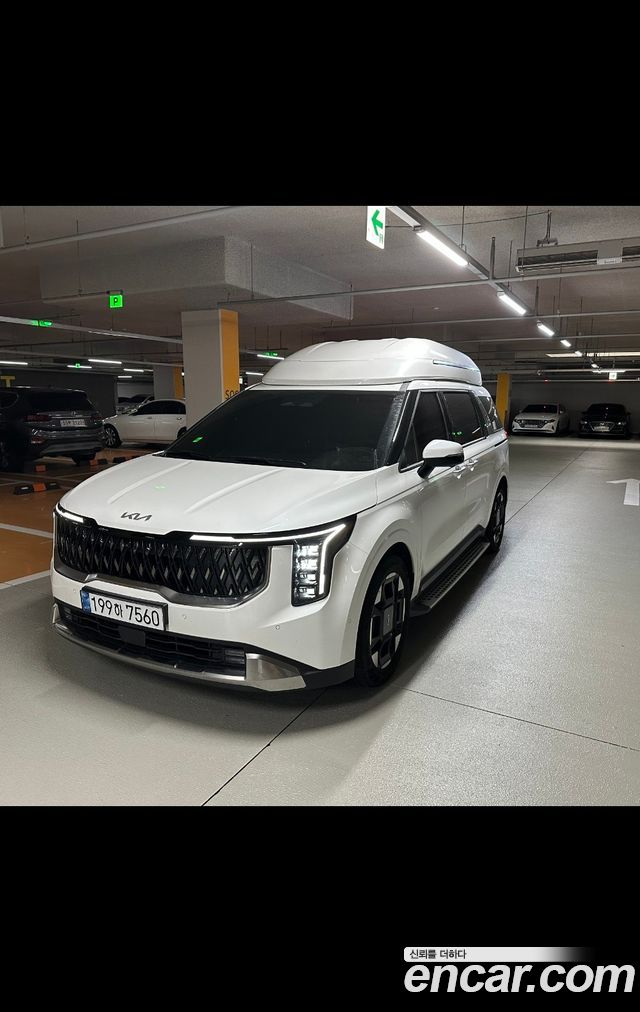 Kia Carnival Diesel 9-Seater Hi Limousine Signature — пробег 27 000 км — фото 1 из 5
