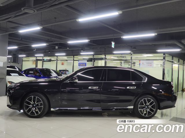 BMW 7-Series 740d xDrive M Sport — пробег 5 800 км — фото 3 из 5