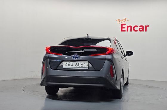 Toyota Prius 1.8 — пробег 77 856 км — фото 4 из 5