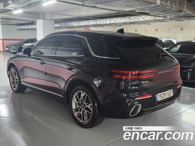 Genesis GV70 2.5T Gasoline AWD — пробег 102 370 км — фото 3 из 5