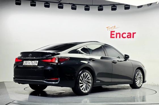 Lexus ES Executive — пробег 104 076 км — фото 2 из 5