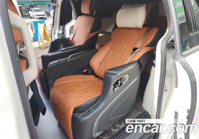 Kia Carnival HEV 9-Seater Hi-Limousine (Special vehicle) — пробег 44 474 км — фото 5 из 5