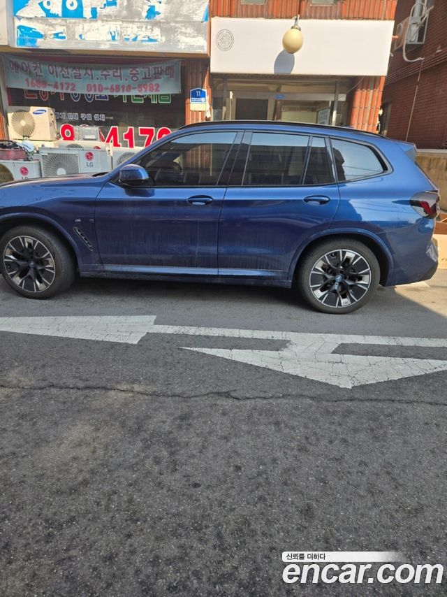 BMW iX3 M Sports — пробег 7 200 км — фото 2 из 5