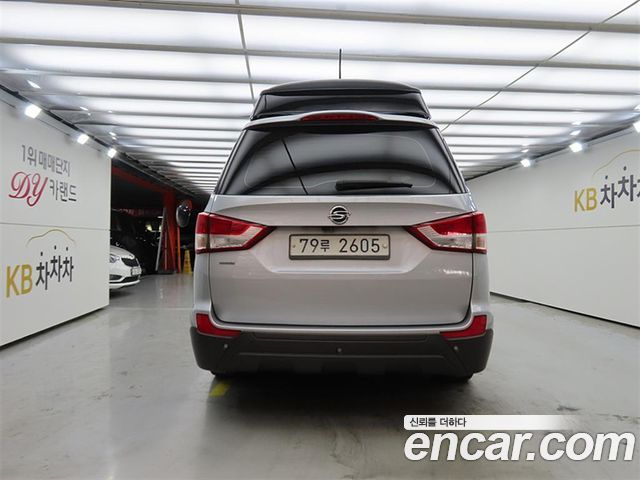 Ssangyong KORANDO 4WD Chateau 11-seater High-roof — пробег 142 249 км — фото 3 из 5