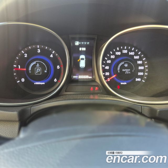 Hyundai Santafe Diesel(e-VGT) 2.2 2WD Exclusive Special — пробег 200 000 км — фото 3 из 5