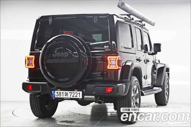 Jeep Wrangler 2.0 Overland 4Door — пробег 30 560 км — фото 4 из 5