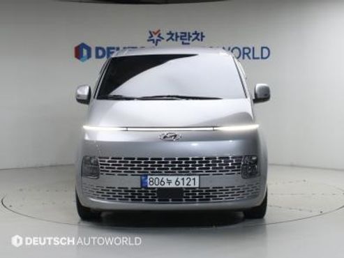 Hyundai Staria L3.5 Cargo 5-Seater Modern — пробег 30 200 км — фото 3 из 5