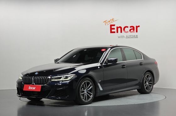 BMW 5-Series 520i M Sport — пробег 67 355 км — фото 1 из 5