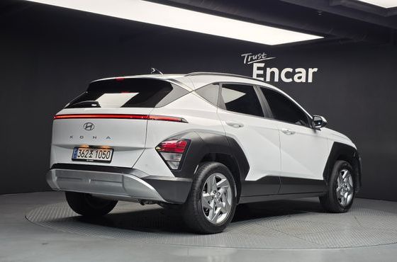 Hyundai Kona Premium — пробег 32 377 км — фото 2 из 5