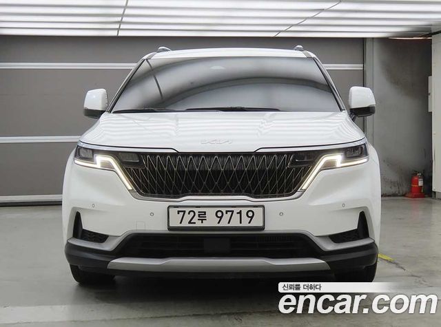 Kia Carnival Diesel 11-Seater Prestige — пробег 68 267 км — фото 2 из 5
