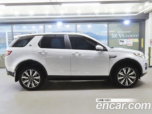 Land Rover Discovery Sport 2.0 TD4 HSE Luxury — пробег 206 288 км — фото 3 из 5