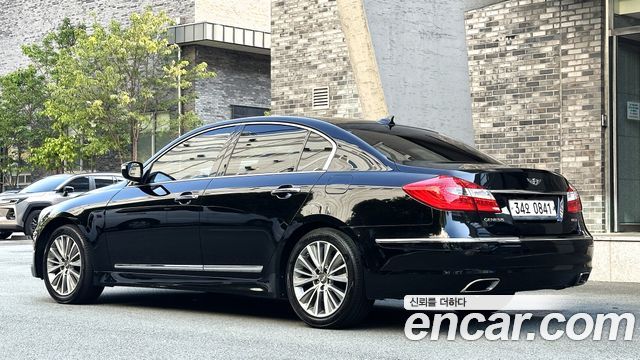 Hyundai Genesis из Кореи Encar