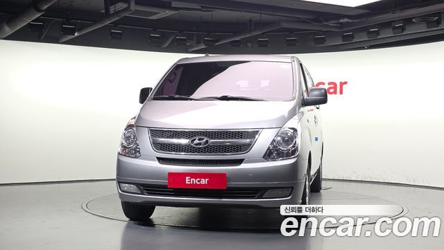 Hyundai Starex 3-Seater VAN CVX Luxury — пробег 368 551 км — фото 3 из 5
