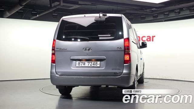 Hyundai Starex 3-Seater VAN CVX Luxury — пробег 368 551 км — фото 4 из 5