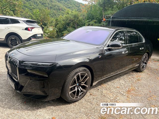 BMW 7-Series 740d xDrive M Sport — пробег 44 100 км — фото 3 из 5