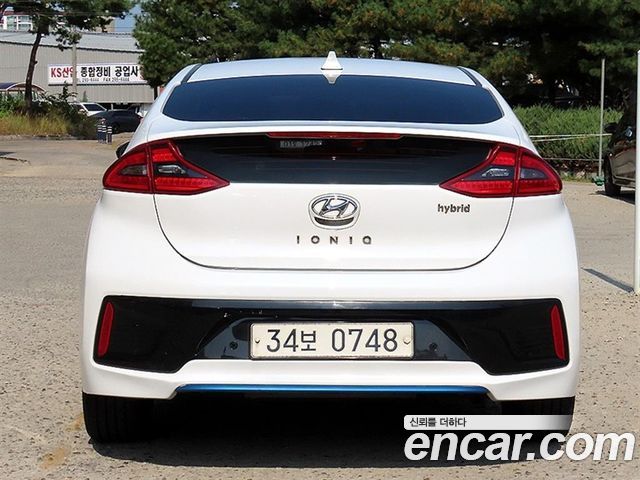 Hyundai Ioniq из Кореи Encar