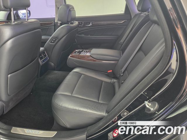 Hyundai Equus из Кореи Encar