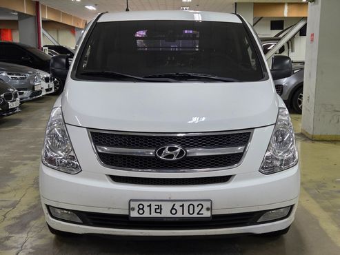 Hyundai Starex 3-Seater VAN CVX Luxury — пробег 236 943 км — фото 2 из 5