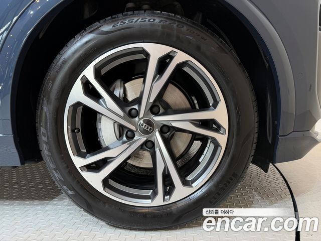 Audi Q6 e-tron из Кореи Encar