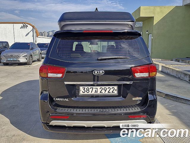 Kia Carnival из Кореи Encar