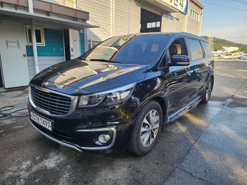 Kia Carnival 9-seater Luxury — пробег 201 063 км — фото 1 из 5